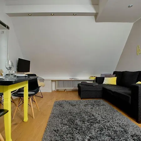 Yellow-upmarine * Westerland